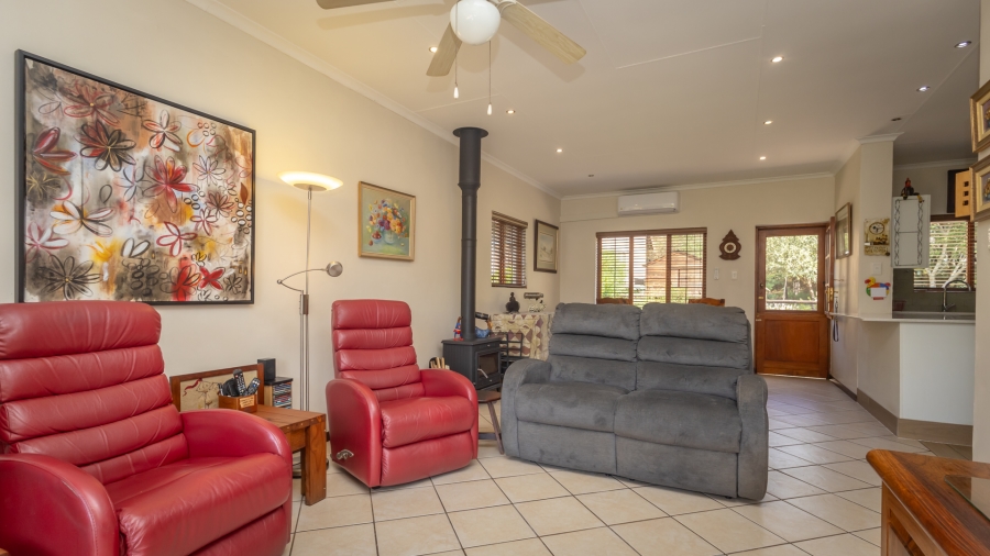 3 Bedroom Property for Sale in The Coves North West